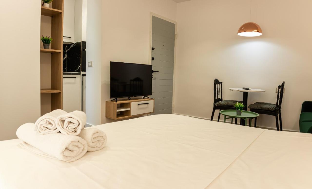 Apartment Tranquil In *